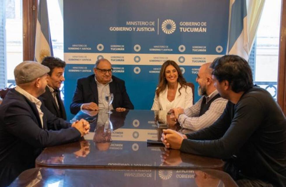 Gobierno y la industria panadera firmaron un decreto de rebaja impositiva