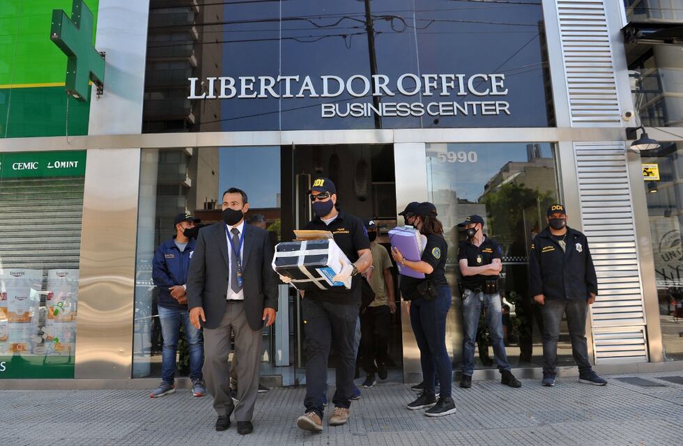 Comienzan a peritar las computadoras y tablets del médico y la psiquiatra de Diego Maradona