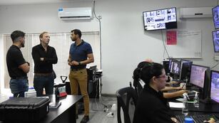 Maximiliano Postovit, en el Centro de Monitoreo de Rafaela