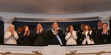 Jaldo encabezó la gala oficial en el Teatro San Martín por el Día de la Independencia