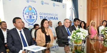 Jaldo celebró el triunfo democrático en La Cocha.