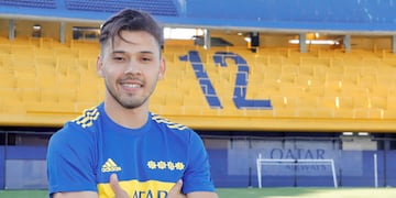 Óscar Romero fue presentado como refuerzo de Boca.