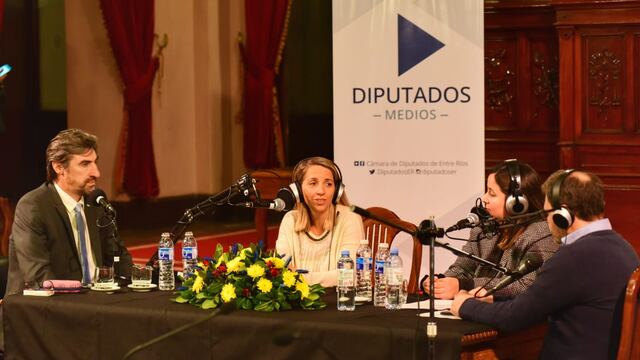 Bordet, Giano y Stratta participaron del lanzamiento de Diputados TV