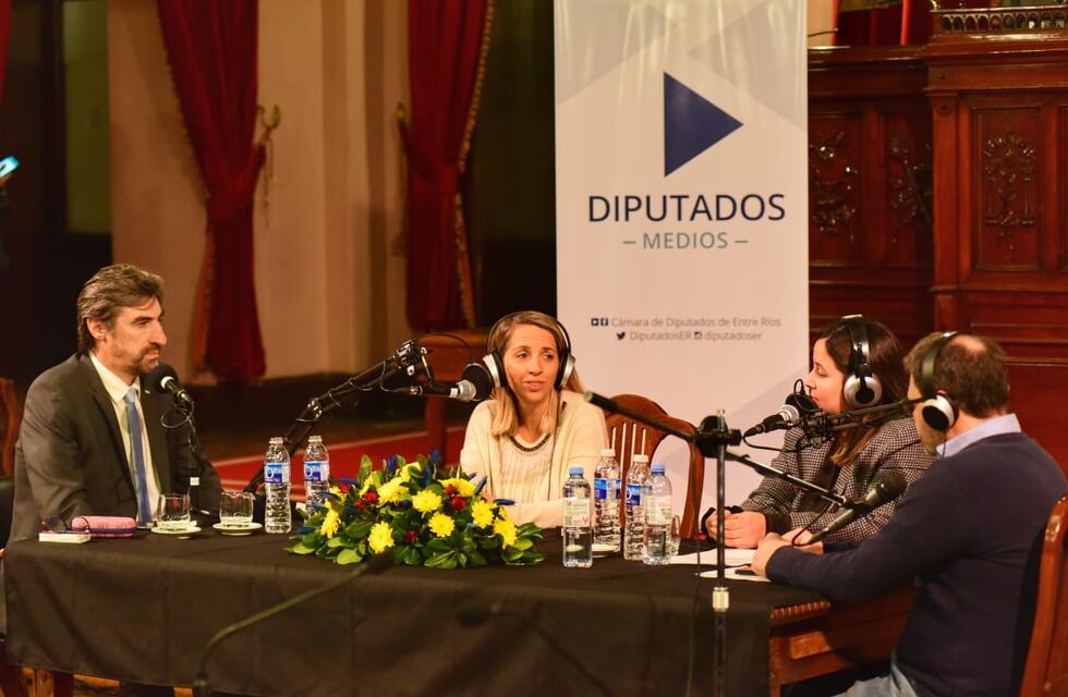 Bordet, Giano y Stratta participaron del lanzamiento de DIputados TV