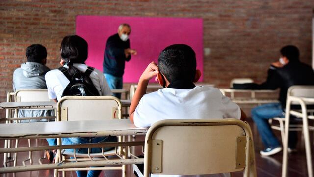 Cuidados. Las autoridades acordaron reforzar los protocolos en los colegios. (Pedro Castillo)