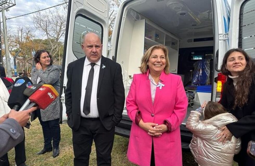 Entregaron una ambulancia cero kilómetro para Pujato