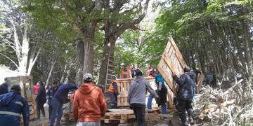 Ushuaia: desarman 12 ocupaciones en un sector de Peniel en Andorra