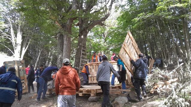Ushuaia: desarman 12 ocupaciones en un sector de Peniel en Andorra