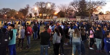 Movilización en rechazo al desalojo de "El Semillero" de Peñarol