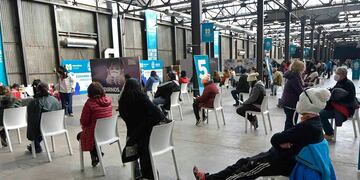 Vacunación contra Covid-19 en la Nave Cultural.