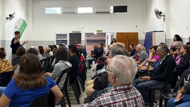 Gran participación ciudadana en el taller de Huerta, frutales y compostaje