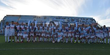 Los héroes del 89 y las glorias de otros equipos participaron de este evento