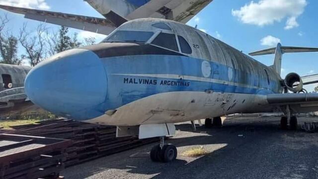 El avión Fokker F-28 que quieren trasladar a la localidad cordobesa de Oliva, donde se encuentra el museo nacional de Malvinas.