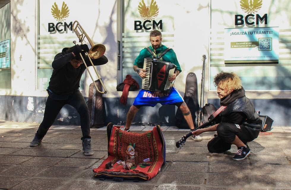 La historia de la banda mendocina que sueña con ir al mundial de bandas callejeras