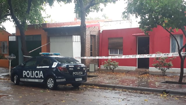 Un joven de 21 años fue asesinado en el barrio Río Atuel por el ex de su novia. Foto: Gonzalo Villatoro