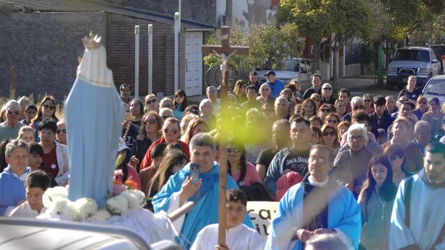 Punta Alta: el santuario Virgen del Rosario festejó sus 25 años con gran demostración de fe