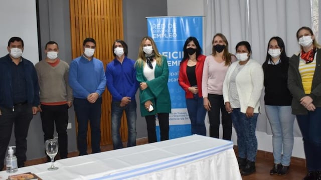 En Montecarlo se hizo entrega de certificados correspondientes al curso “Introducción al Trabajo”.