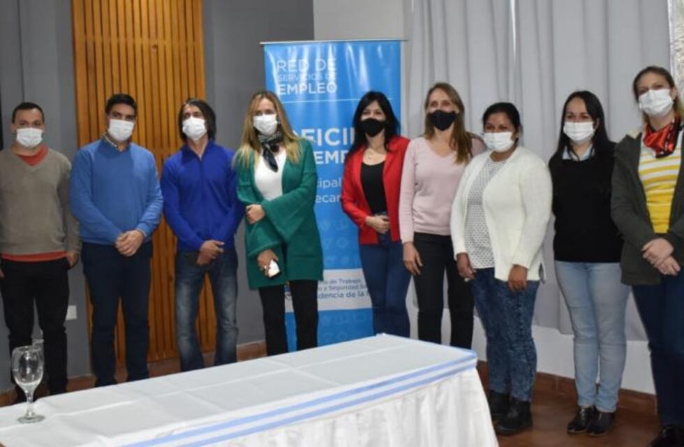 En Montecarlo se hizo entrega de certificados correspondientes al curso “Introducción al Trabajo”