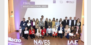 Banco Macro y el Centro de Entrepreneurship del IAE Business School, la Escuela de Negocios de la Universidad Austral, realizaron en Torre Macro, en Buenos Aires, la entrega de premios de la Edición 2021 de NAVES.