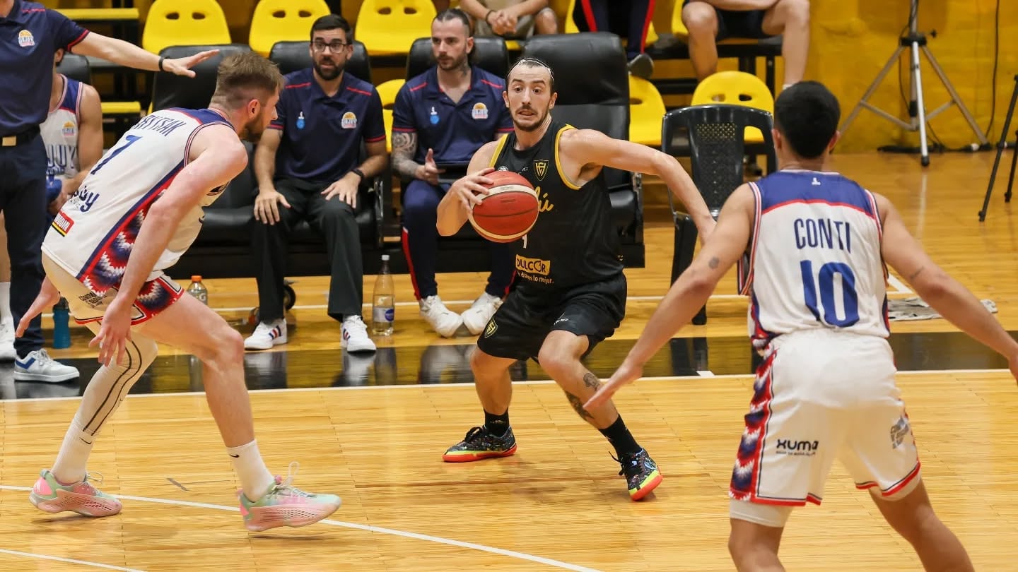 El tándem Buemo–Bruno fue determinante para el local: 42 puntos y nueve triples para cortar la racha negativa de los cordobeses.