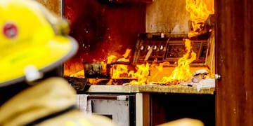 Desesperado pedido de un hombre sanjuanino que perdió las cosas de sus hijos tras incendiarse su casa (imagen ilustrativa)