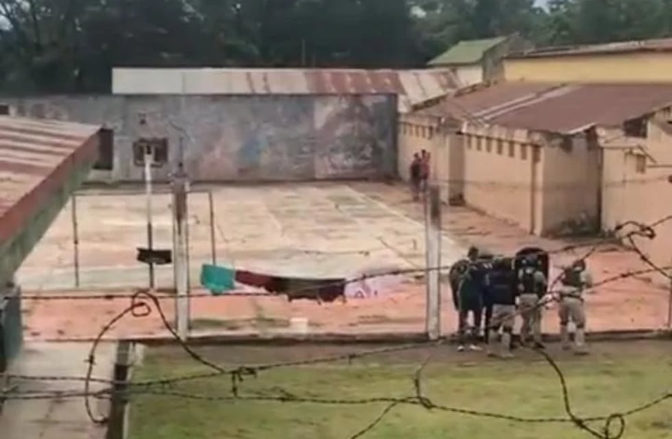 Tiros, corridas y enfrentamientos en la Unidad de Menores de Posadas