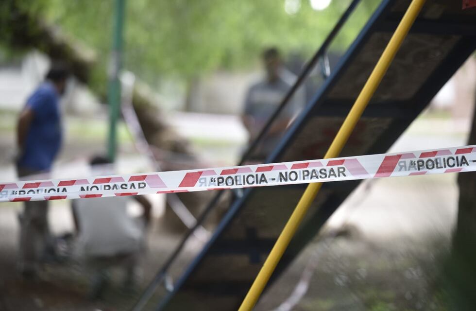 Cuatro empleados municipales irán a juicio tras la muerte de un niño electrocutado en una plaza de Córdoba