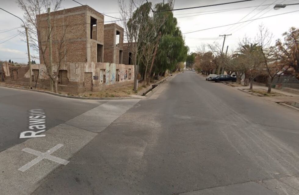 Una jovén murió tras chocar contra un árbol en Maipú