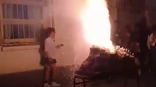 Explosión en una feria de ciencias escolar de Pergamino dejó al menos 10 chicos heridos.