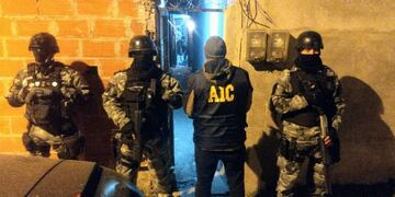 Más de 50 allanamientos se realizaron en Rosario, por vinculación al narcotráfico.