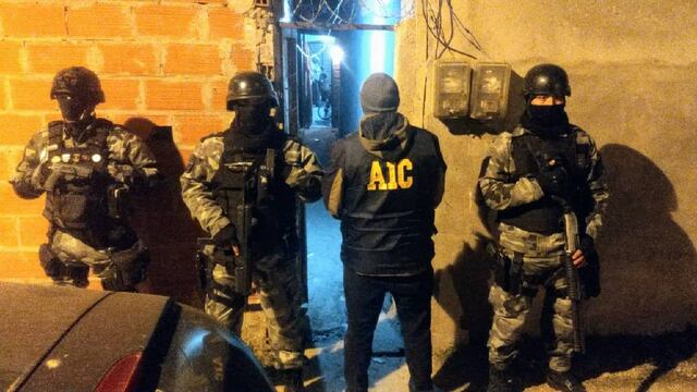 Más de 50 allanamientos se realizaron en Rosario, por vinculación al narcotráfico.