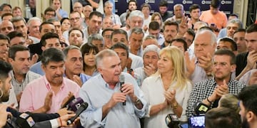 Gobernador Osvaldo Jaldo en conferencia de prensa luego de los resultados del balotaje