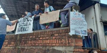 Eldorado: estudiantes de la EPET N° 54 reclaman mejoras edilicias.