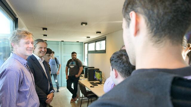 inauguraron el FabLab en lo que será el Distrito del Conocimineto.