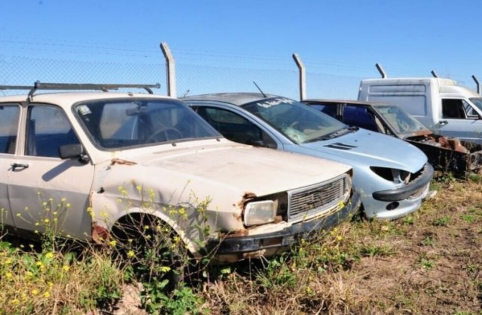 Compactarán mas de 450 vehículos del deposito municipal