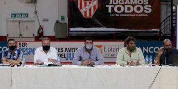 La Comisión Directiva de Instituto y un respaldo de los socios en Asamblea (Prensa Instituto).