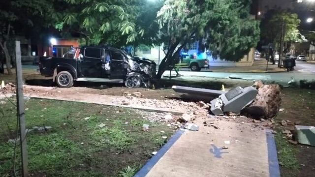 Conductor alcoholizado despistó y chocó en Posadas: no hubo más heridos.