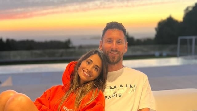 La romántica postal de Lionel Messi y Antonela Roccuzzo en Ibiza.