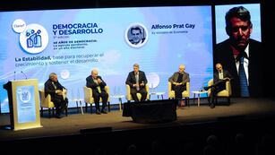 Nueva edición del ciclo “Democracia y Desarrollo” que organiza Clarín que abordará los desafíos económicos que afrontará quien se imponga en las próximas elecciones presidenciales. (Federico Lopez Claro/La Voz)