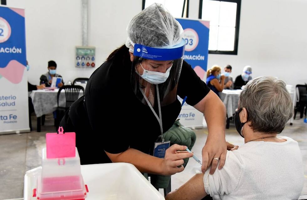 Coronavirus en Santa Fe: confirmaron 1.094 casos nuevos y 12 muertes