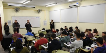 “Mi Primer Empleo Universitario” se presentó en UTN-FRRA