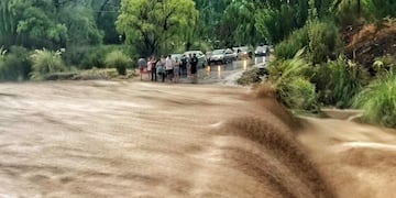 Desbordes de cauces en Potrerillos