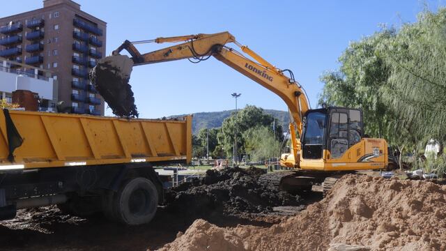Avanza la obra de desagüe en el barrio Cucú de Villa Carlos Paz.