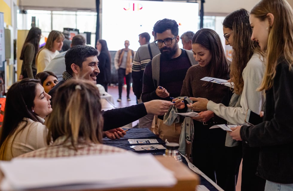 Residencia estudiantil de la UNC: cómo anotarse a las becas y cuáles son los requisitos
