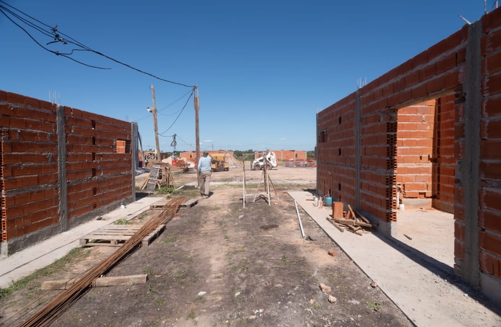 La provincia construye más viviendas para el departamento Gualeguaychú