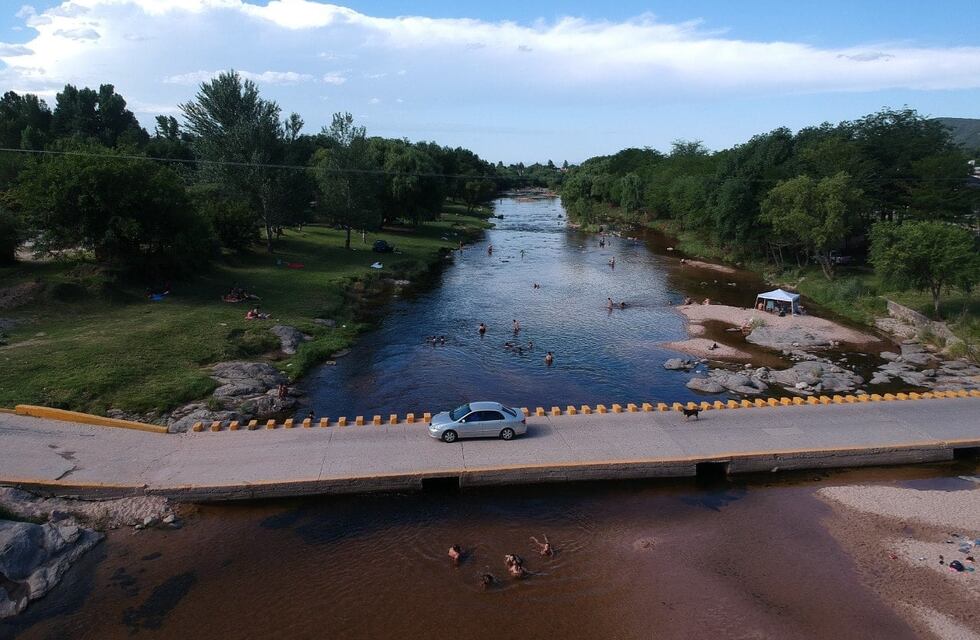 Ingresó una creciente de 1,5 metros este domingo en el río San Antonio