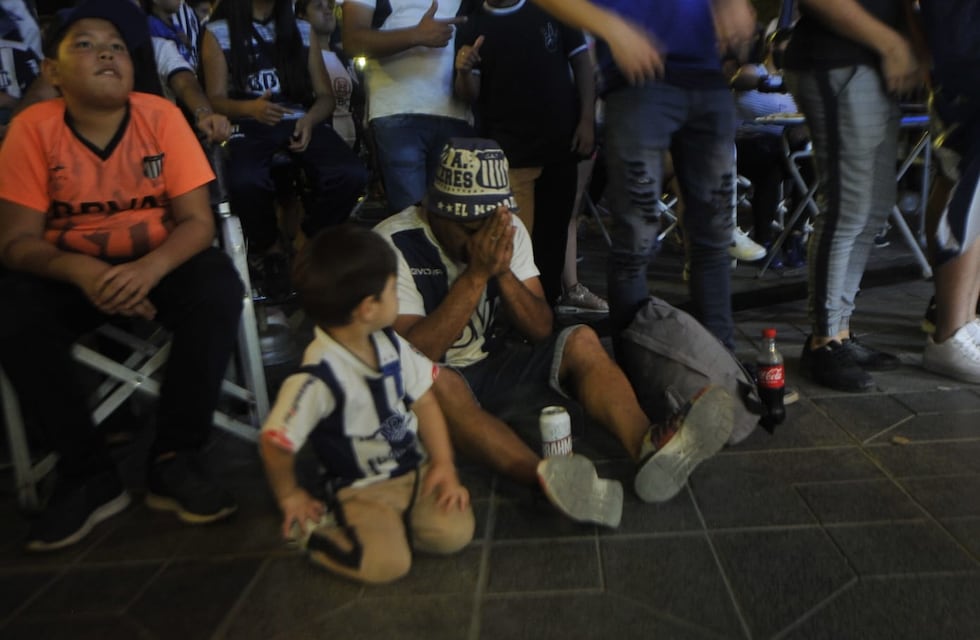 Talleres - Boca: “explotan” los bares y el Patio Olmos en Córdoba por la final de la Copa Argentina