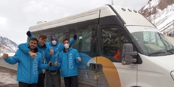 El equipo masculino del seleccionado argentino de Beach Voley regresó al país luego de transitar por el Paso cristo Redentor.
