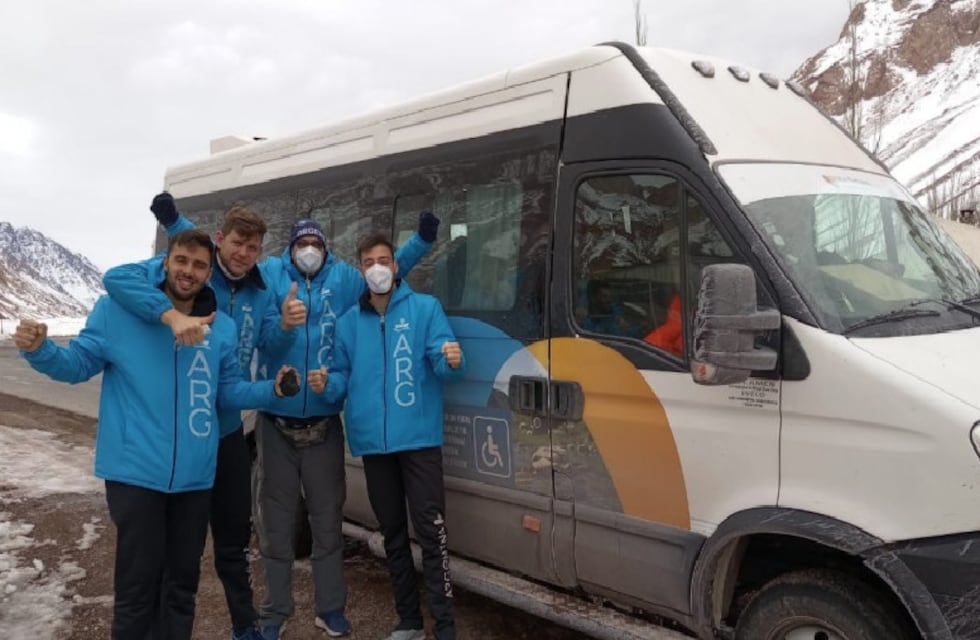 Regresó desde Chile el seleccionado de Beach Vóley que clasificó a los Juegos Olímpicos