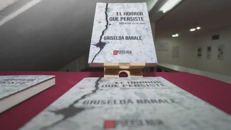 La doctora Griselda Barale, profesora emérita de la UNT, fue reconocida por su libro “El horror que persiste. Argentina 1974-1983”, declarado de interés municipal.